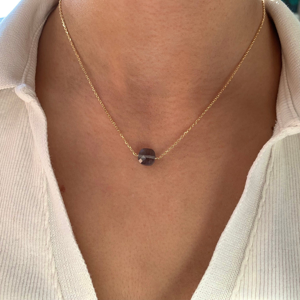 Collier plaqué or pendentif carré cristal Noémie photo 3