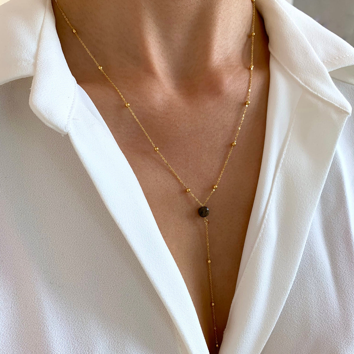 Collier chaîne à billes pendentif carré labradorite Delphine photo 3