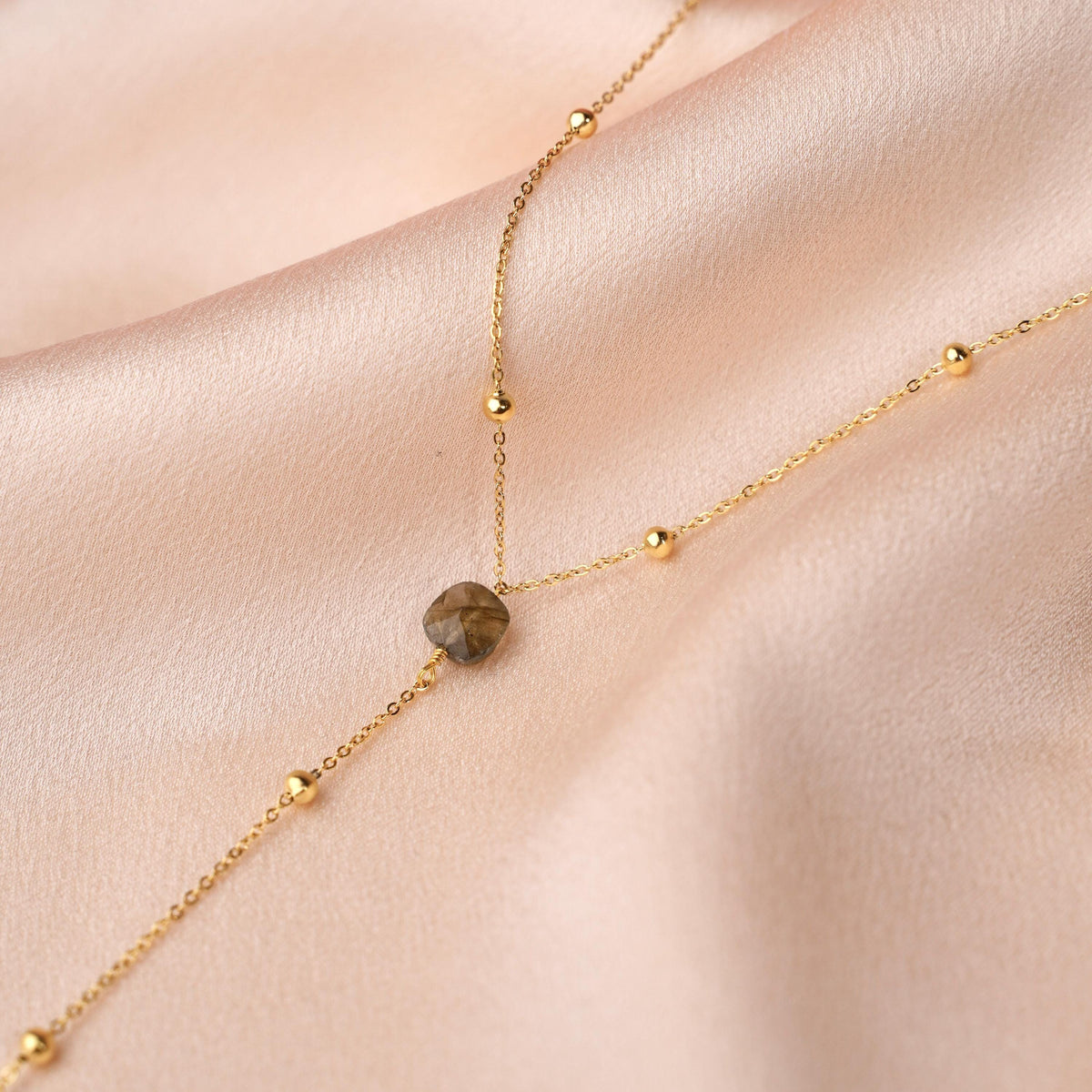 Collier chaîne à billes pendentif carré labradorite Delphine photo 2