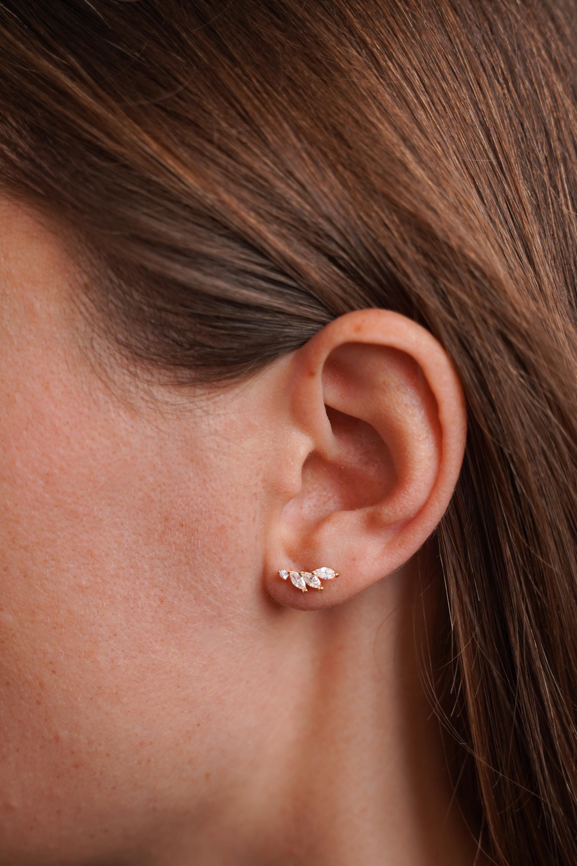 Piercing d'oreille en oxyde de zirconium et acier inoxydable / Boucle d'oreille individuelle