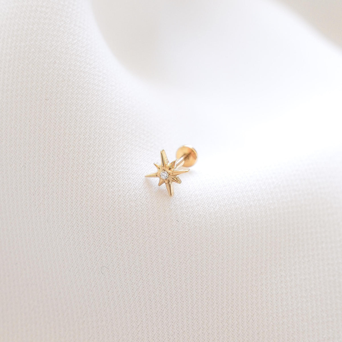 Piercing femme étoile zircon Éliane