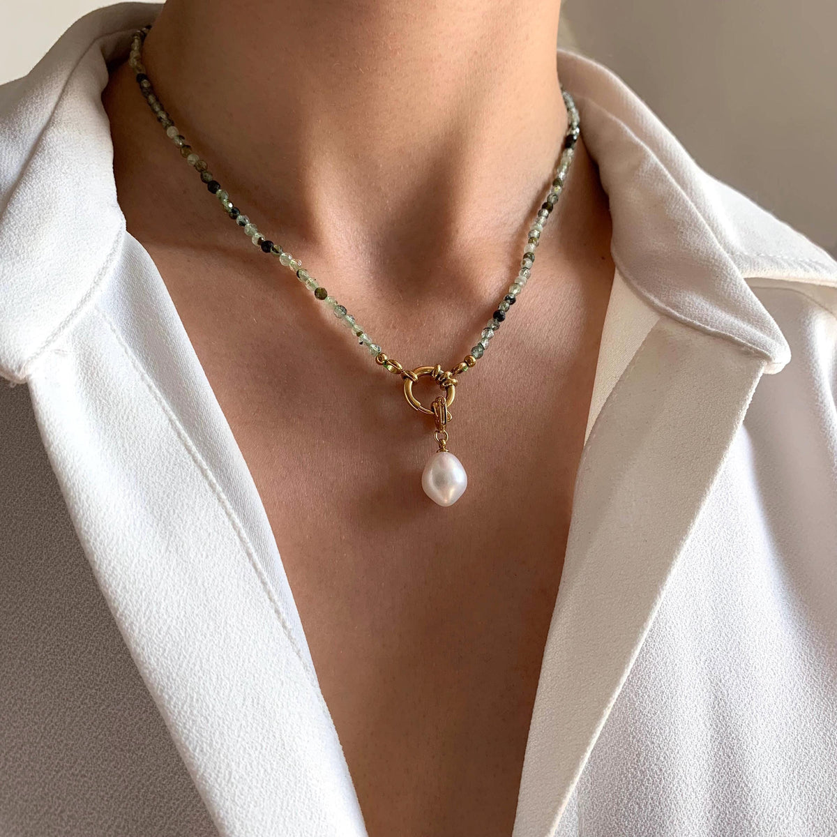 Collier préhnite et perle d'eau douce Eugénie