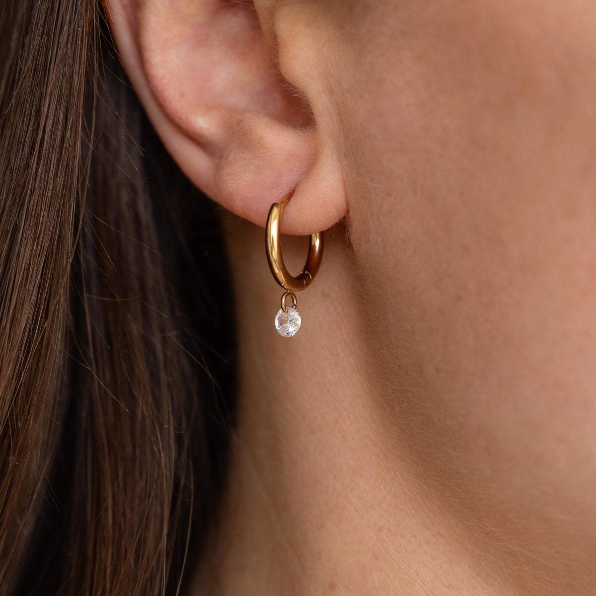 Créoles femme dormeuses zircon Sabine