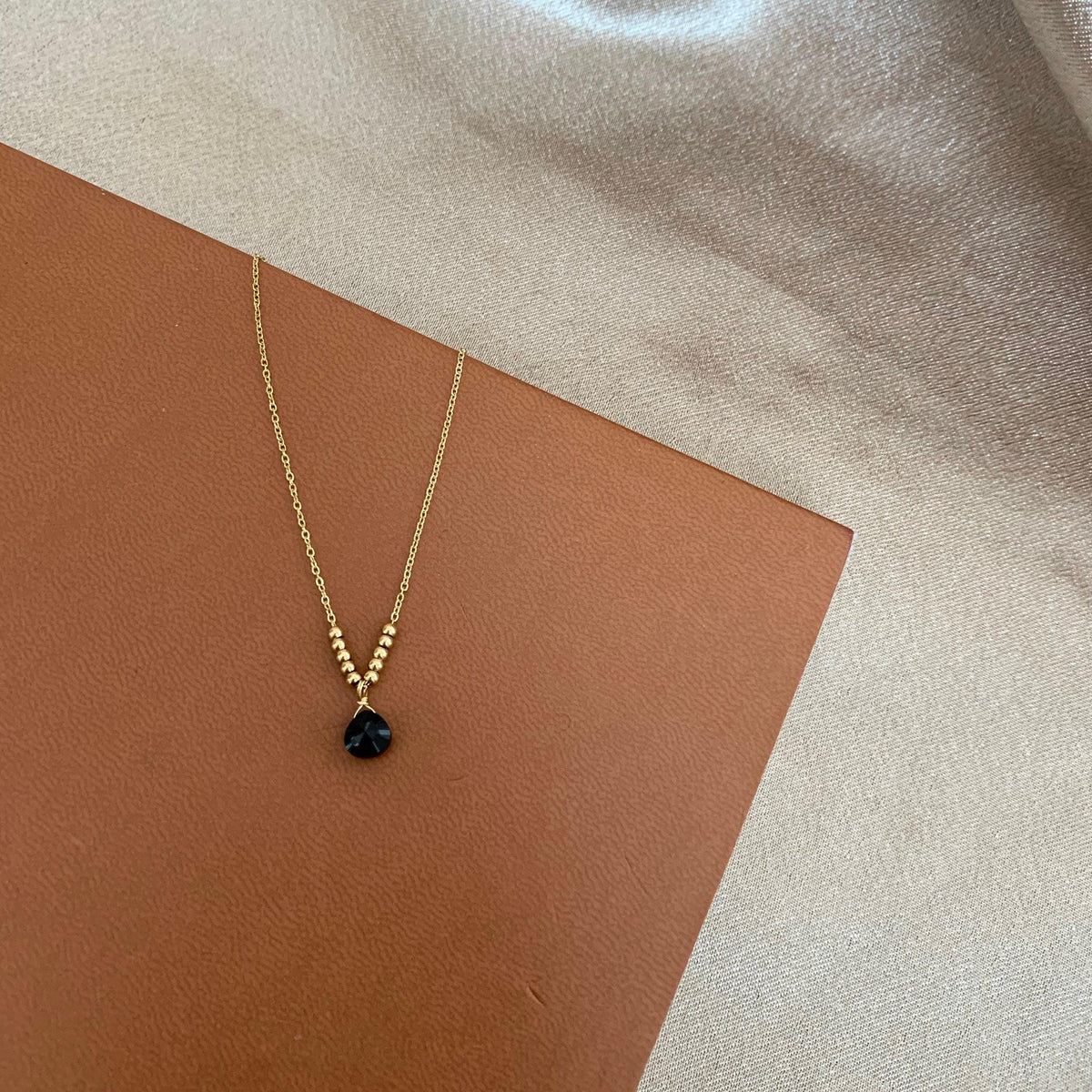 Collier pendentif goutte onyx noir Élise photo 2