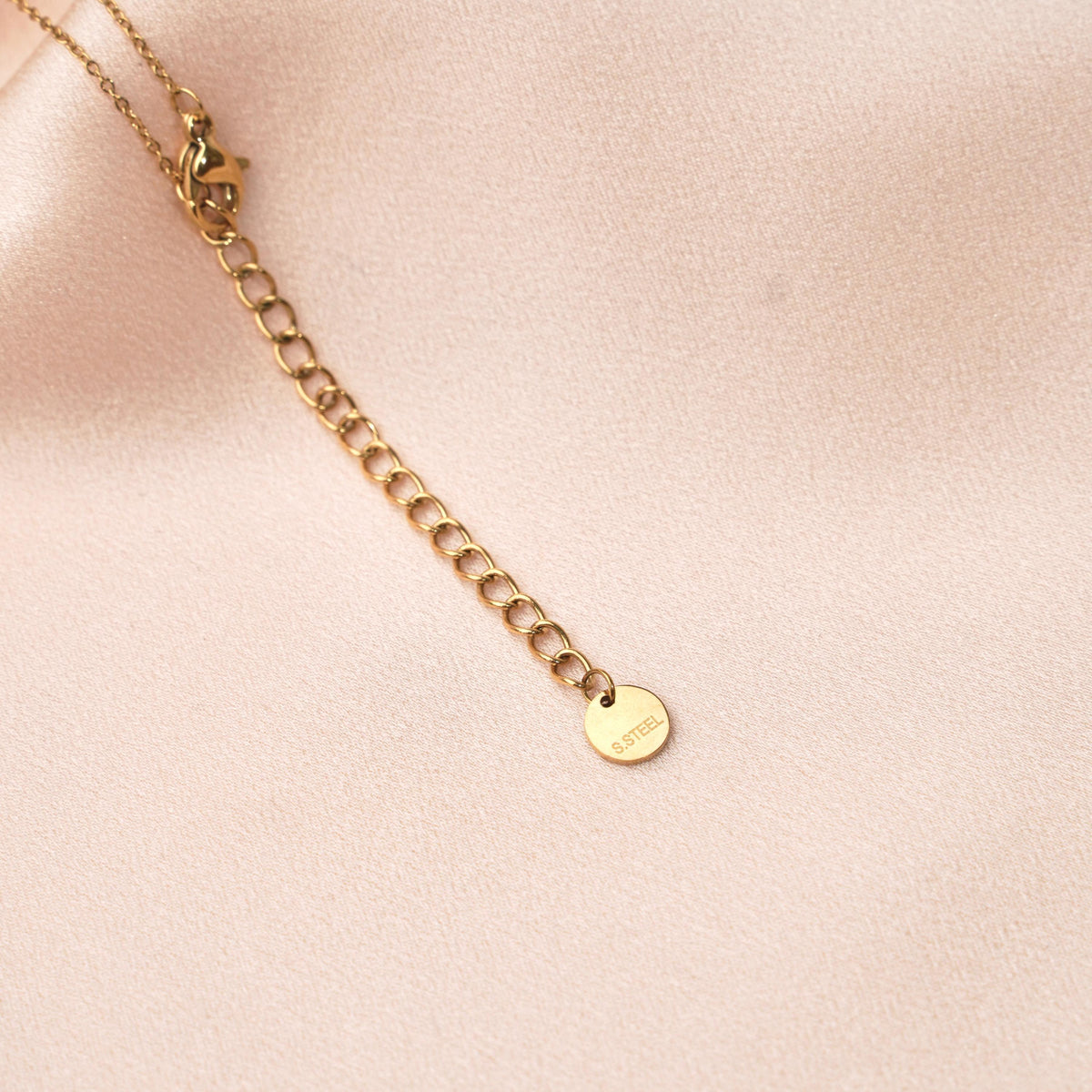 Collier pendentif goutte lapis lazuli Louison photo 3