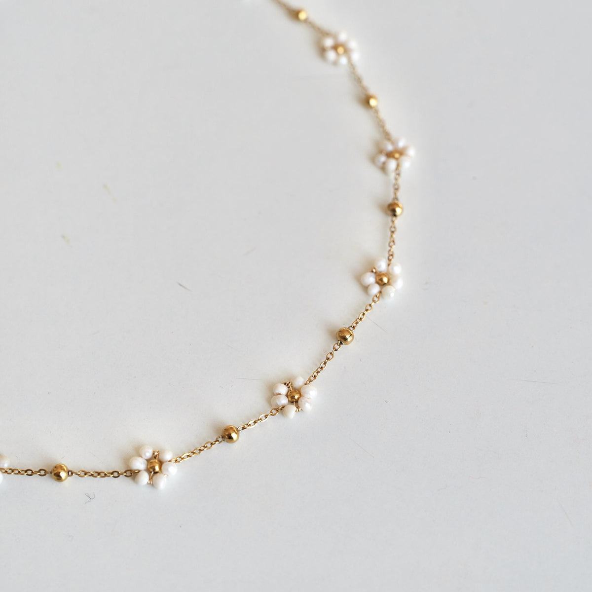 Collier fleurs perles d'eau douce Bagatelle photo 2