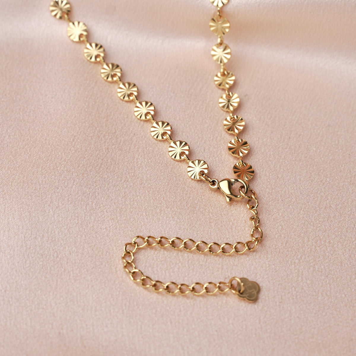 Collier pampilles rondes dorées Mélanie photo 6