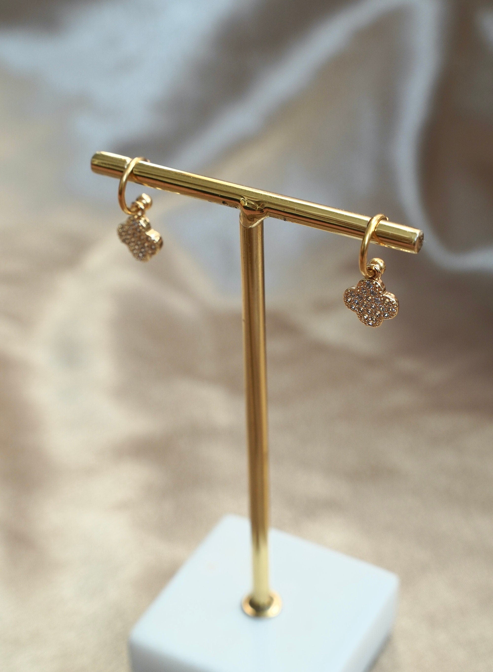 Boucles d'oreilles acier inoxydable pendantes trèfle brilliant