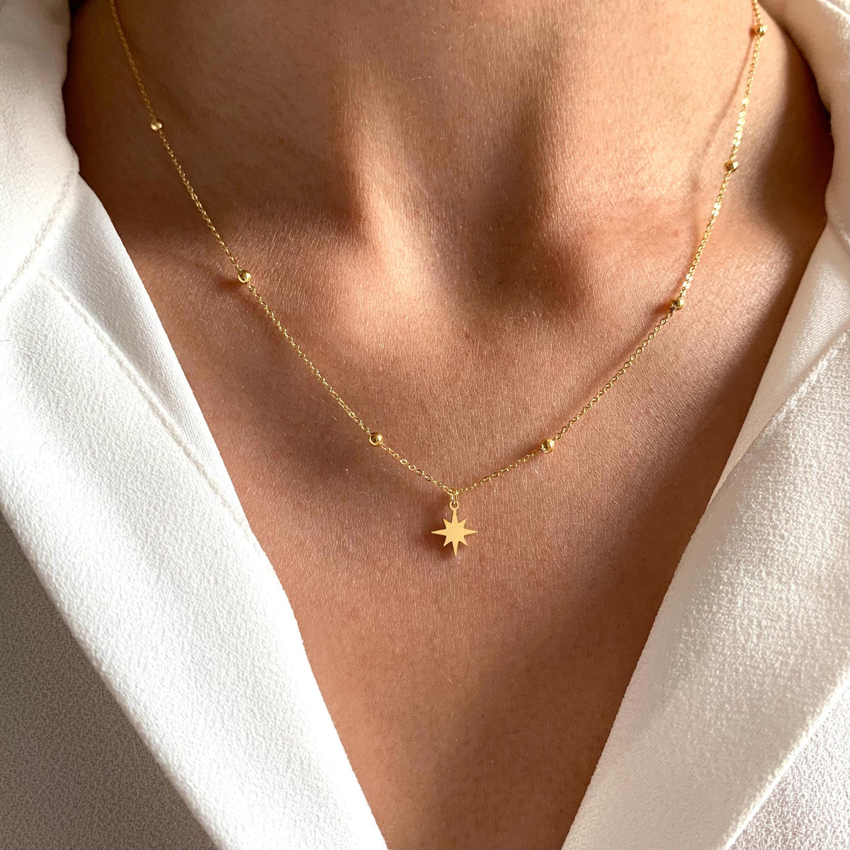 Collier pendentif étoile chaîne à Éliane