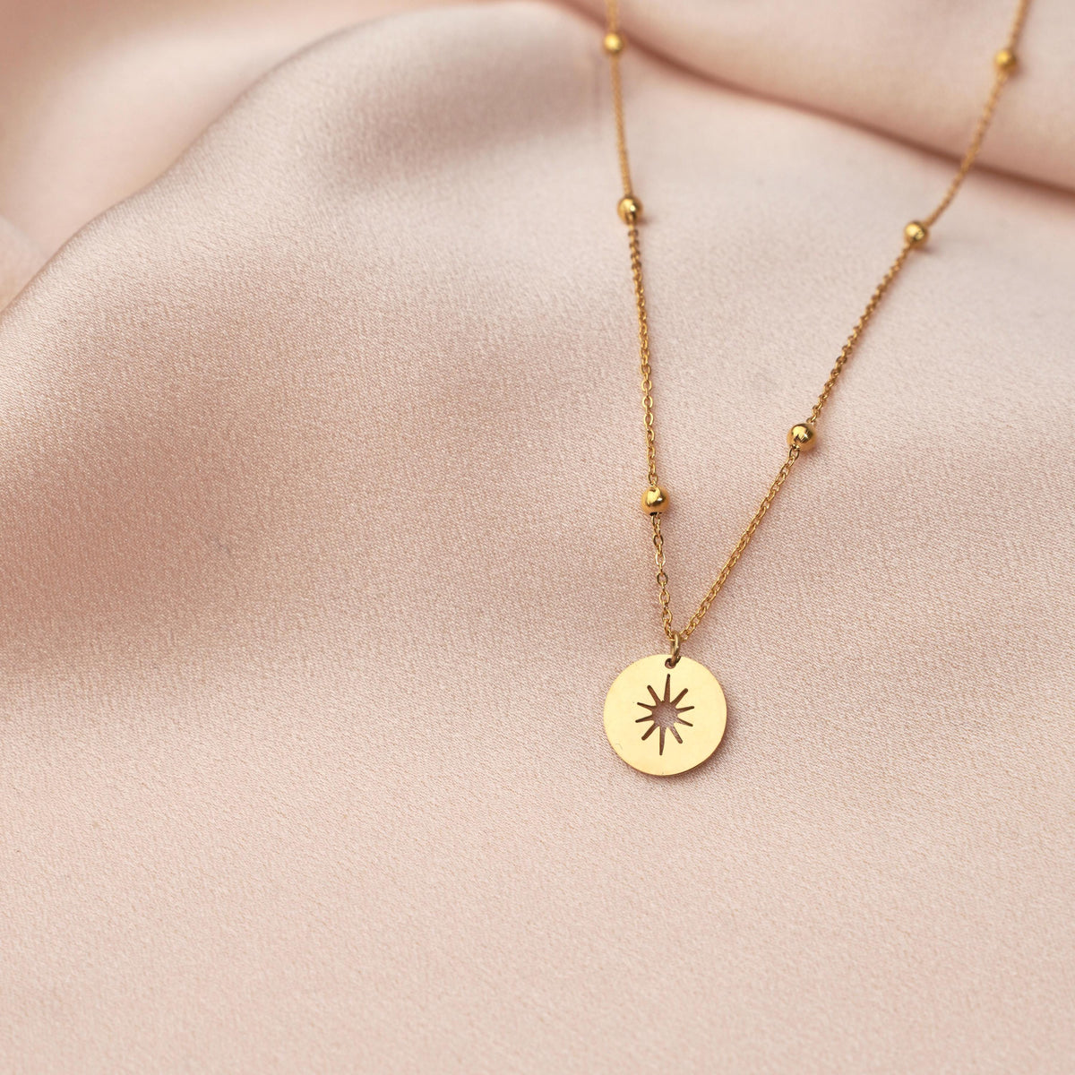 Collier acier inoxydable pendentif rond étoile chaine boule / Collier femme fin chaine billes