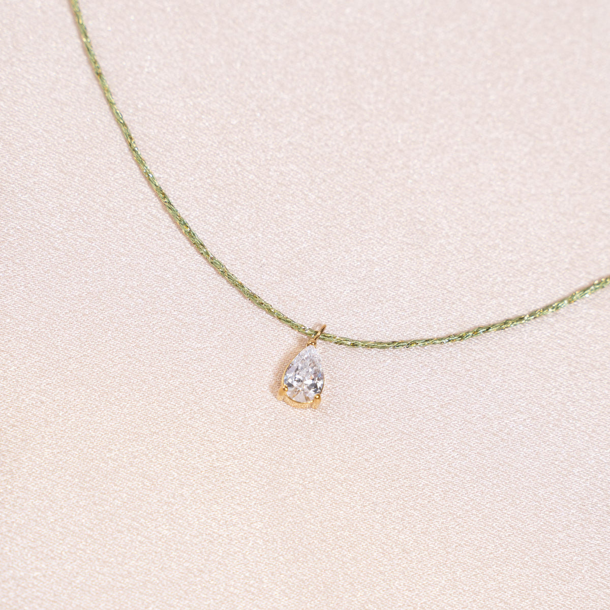 Collier pendentif goutte zircon cordon Annabelle photo 5