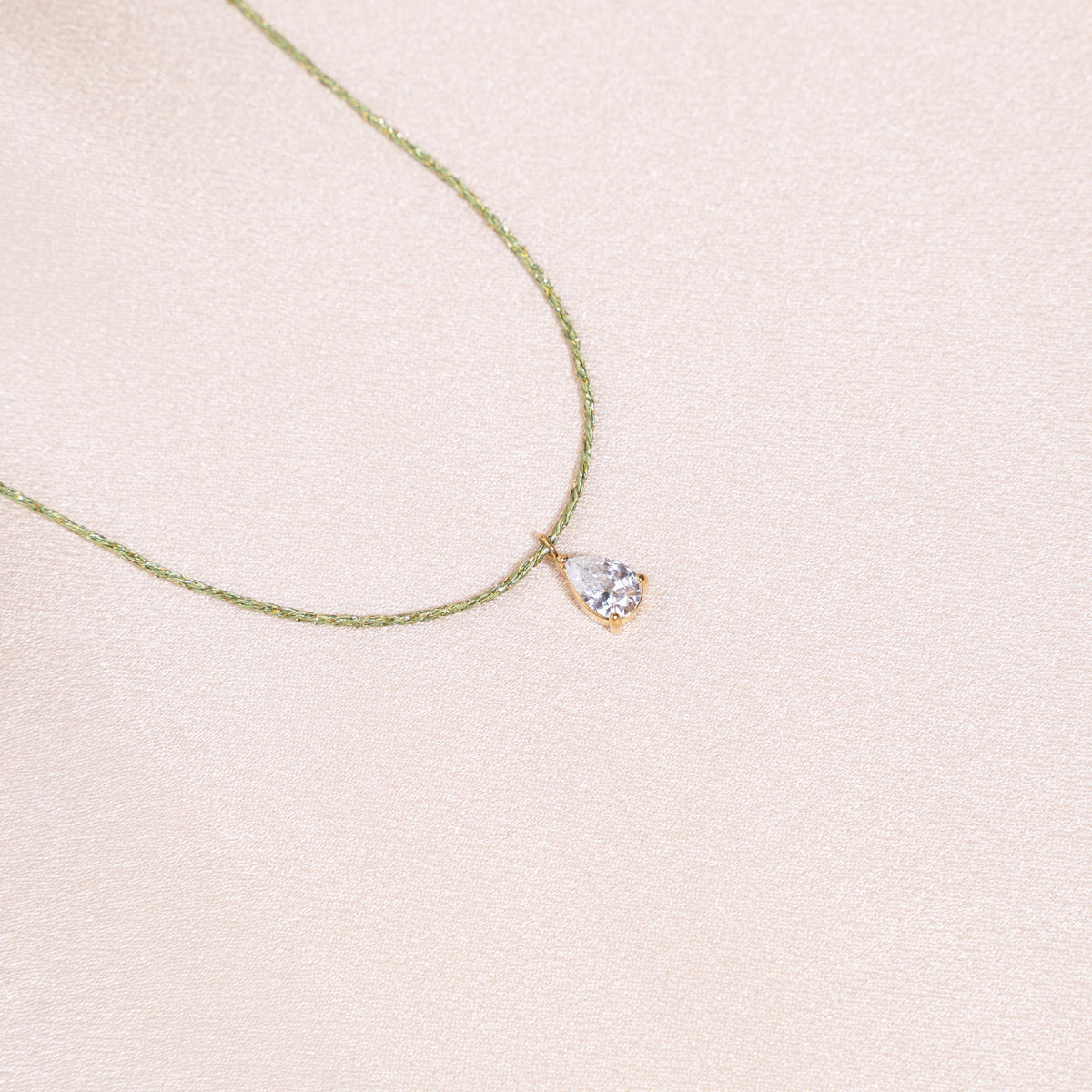 Collier pendentif goutte zircon cordon Annabelle photo 2