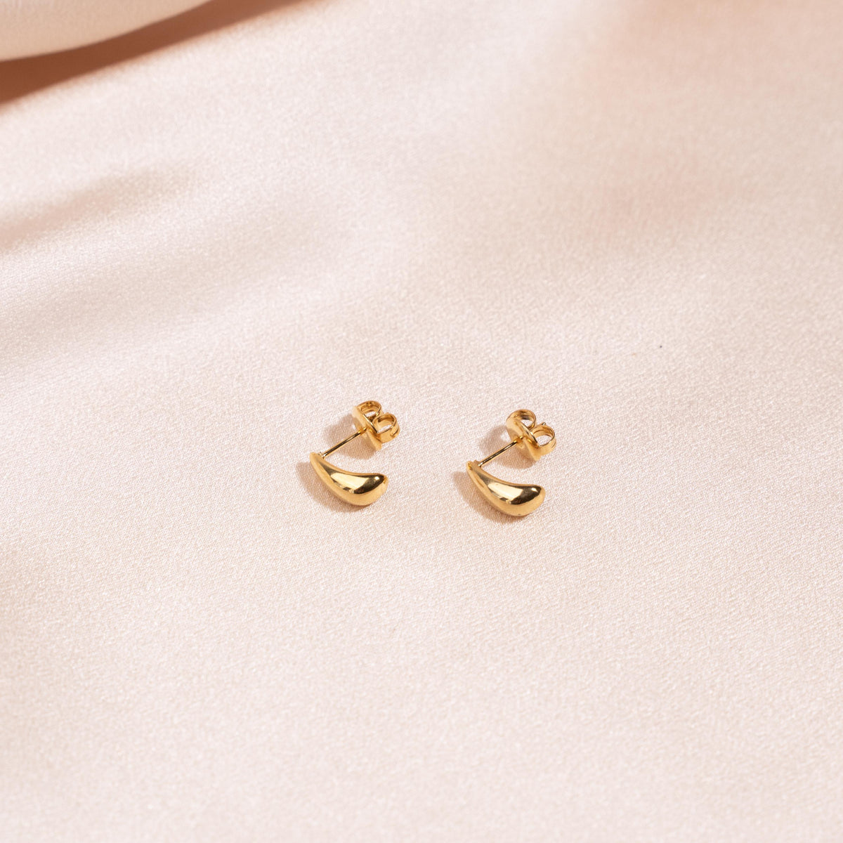 Boucles d'oreilles bombées dorées Ariane photo 6