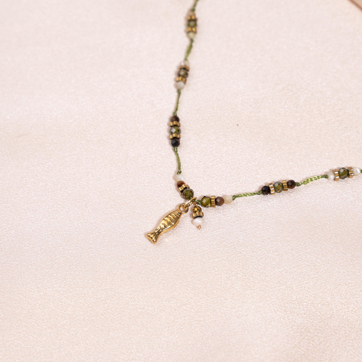 Collier pendentif poisson cordon Charlotte photo 2