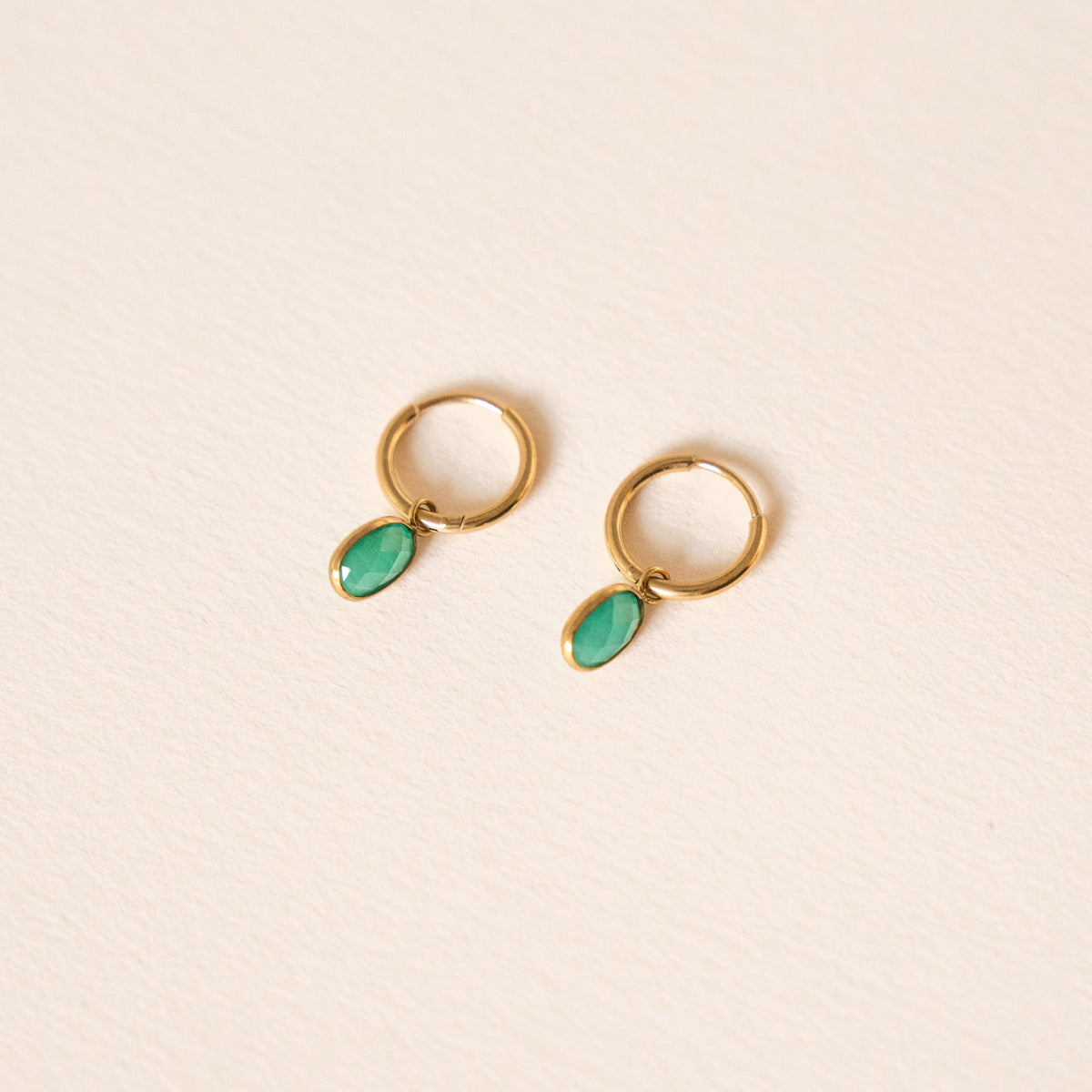 Boucles d'oreilles pierre ovale agate blanche Adèle photo 5