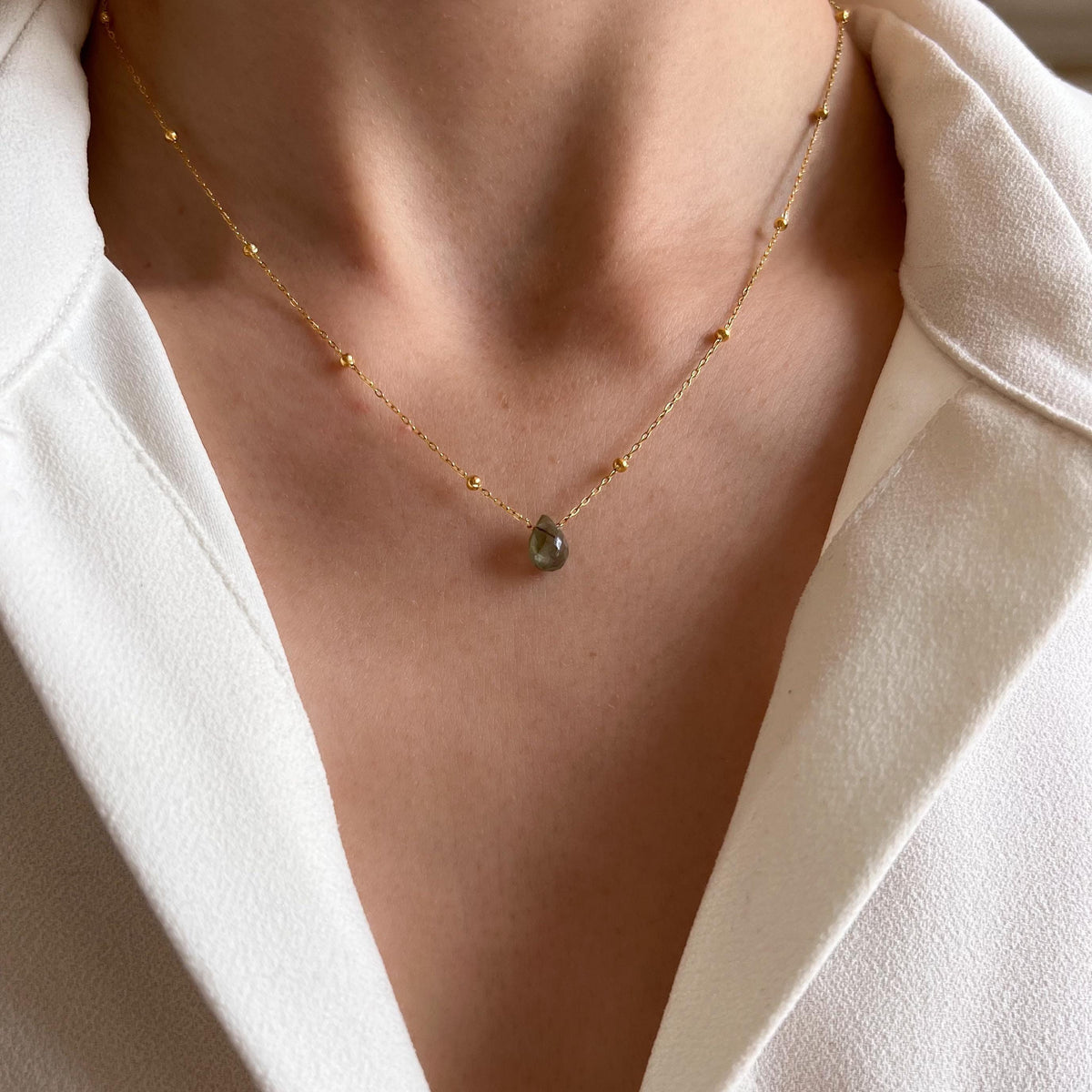Collier pendentif goutte labradorite Félicie photo 4