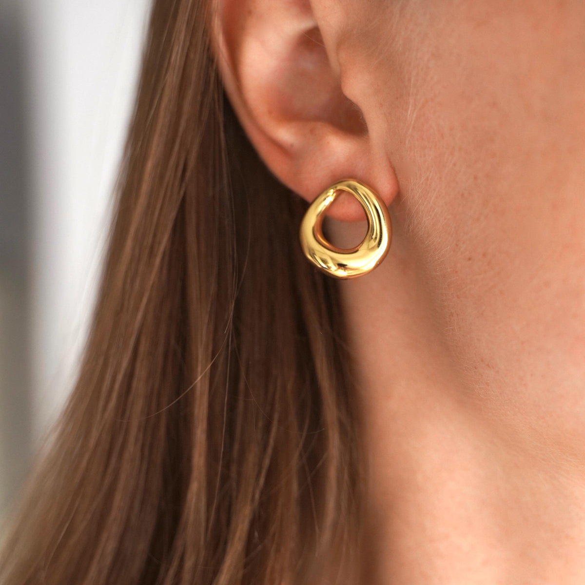 Boucles d'oreilles bombées dorées rondes Montmartre