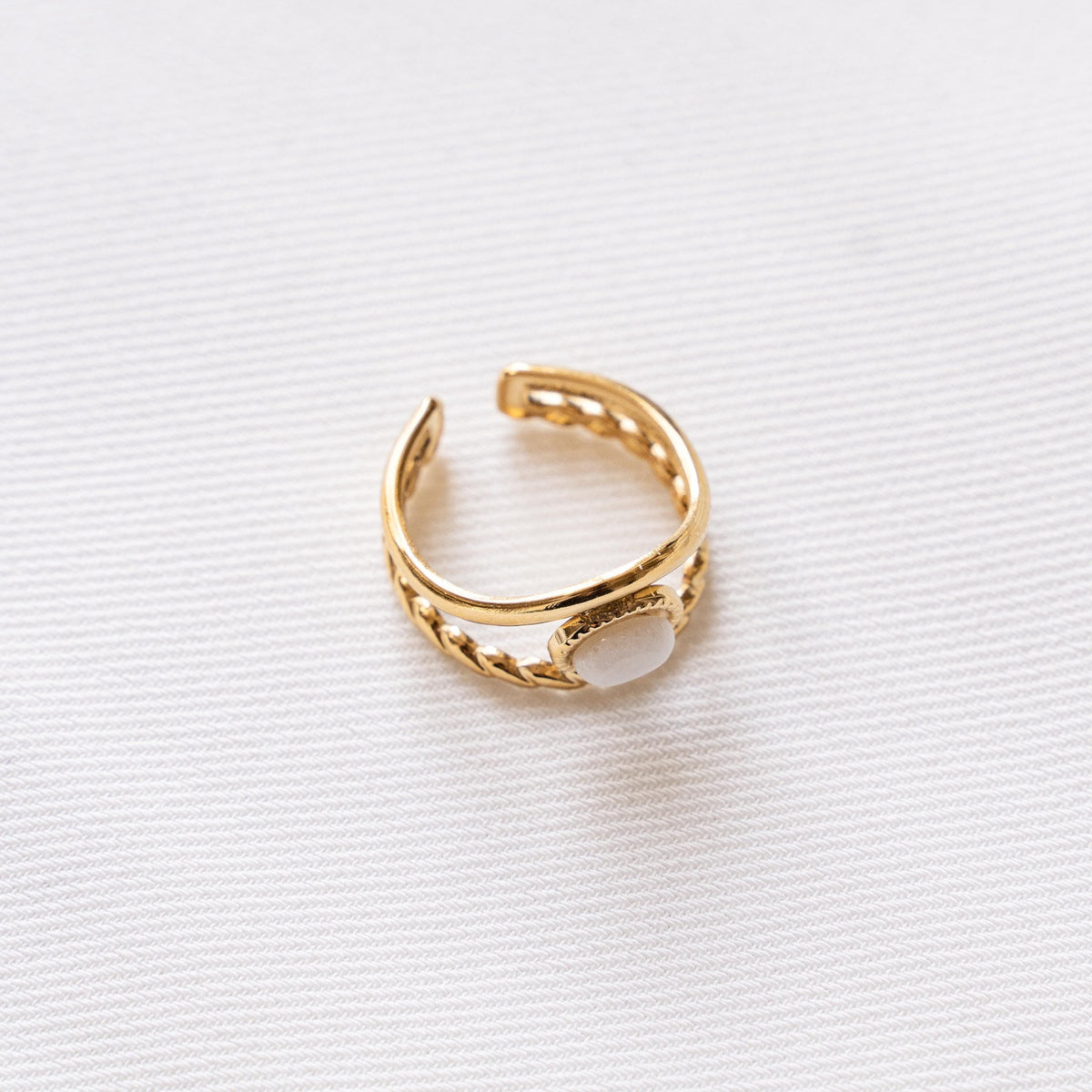 Bague femme agate blanche en V Irène photo 3