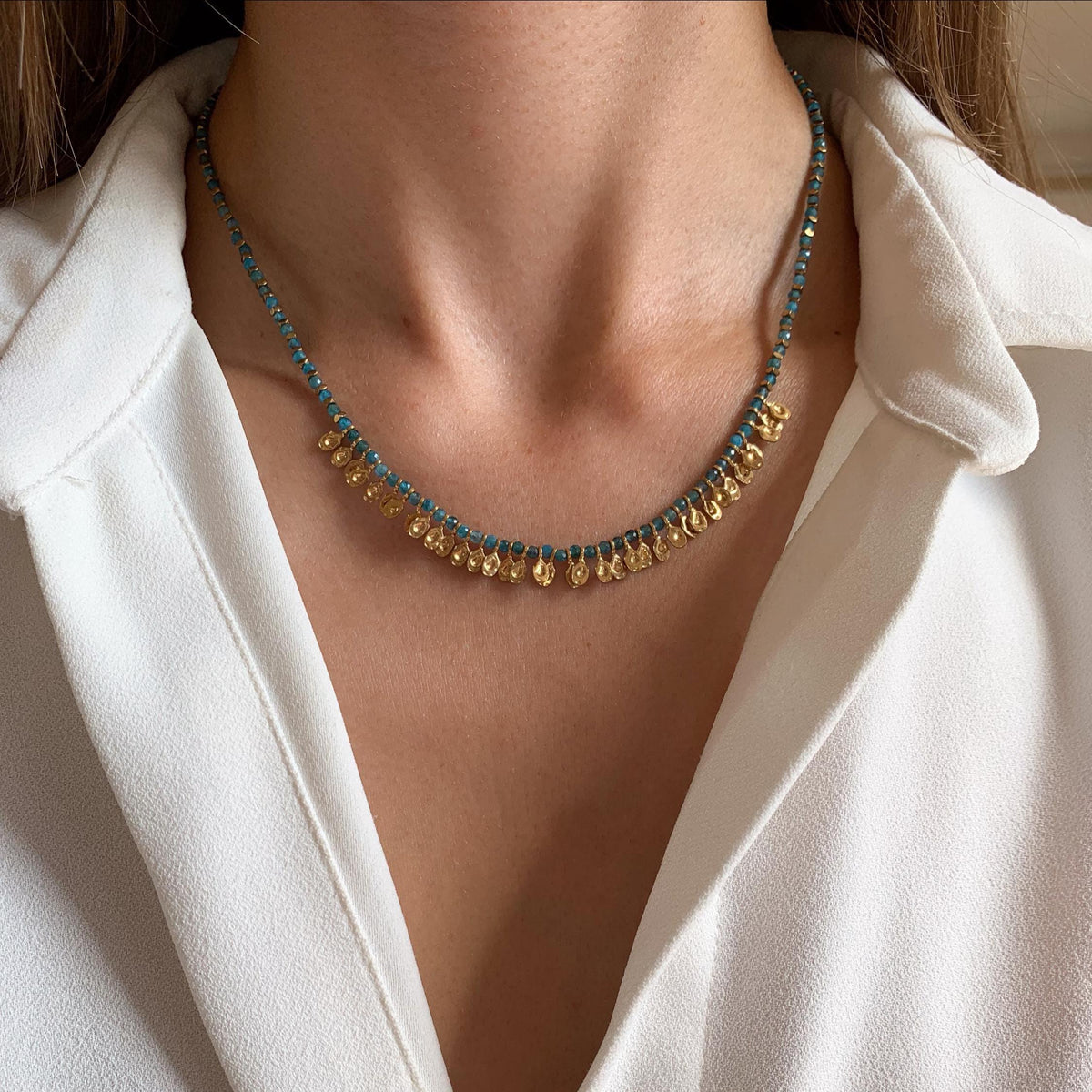 Collier perles apatite pampilles dorées Garance