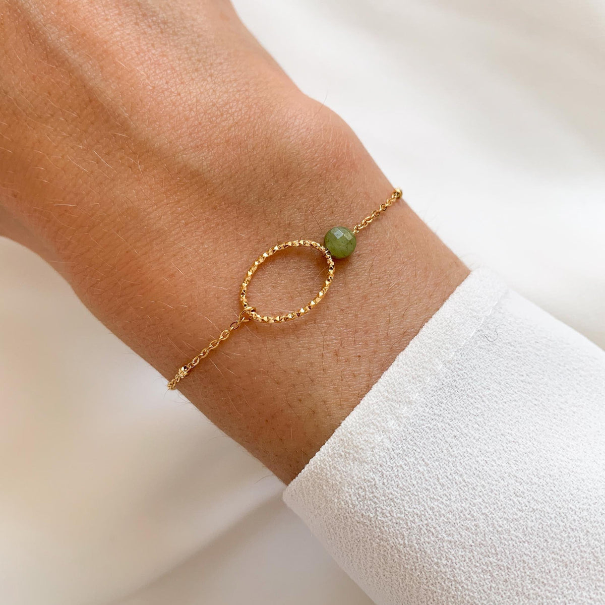 Bracelet anneau ovale perle nacrée Lucie photo 4