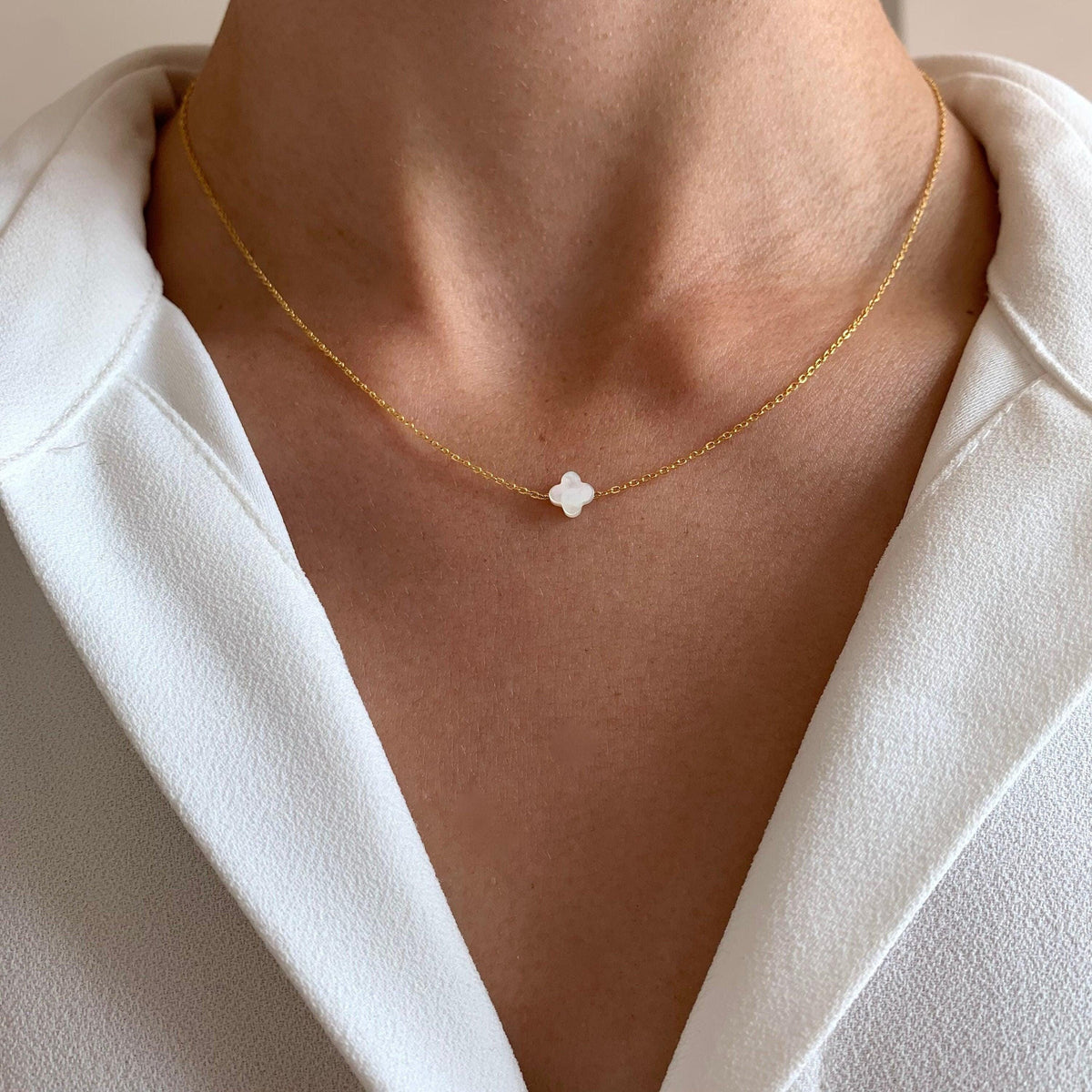 Collier femme pendentif trèfle nacre Solange
