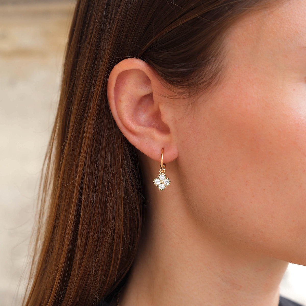 Boucles d'oreilles trèfle zircon noir Victorine photo 4