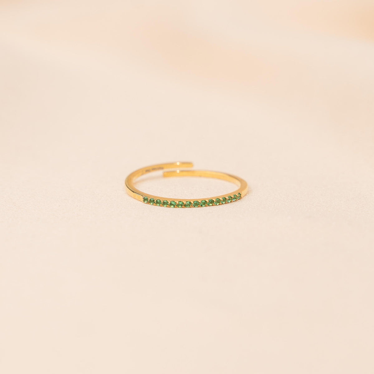 Bague fine sertie zircons verts Vendôme photo 3