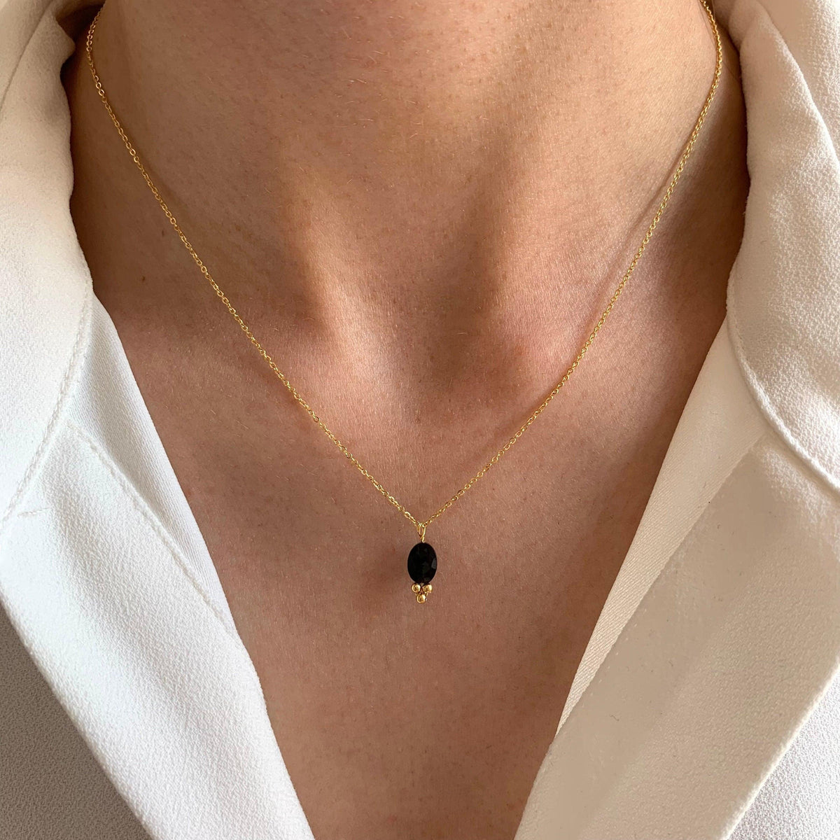 Collier pendentif ovale onyx noir Constance