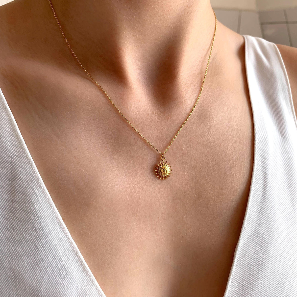 Collier femme pendentif soleil Éléonore photo 2