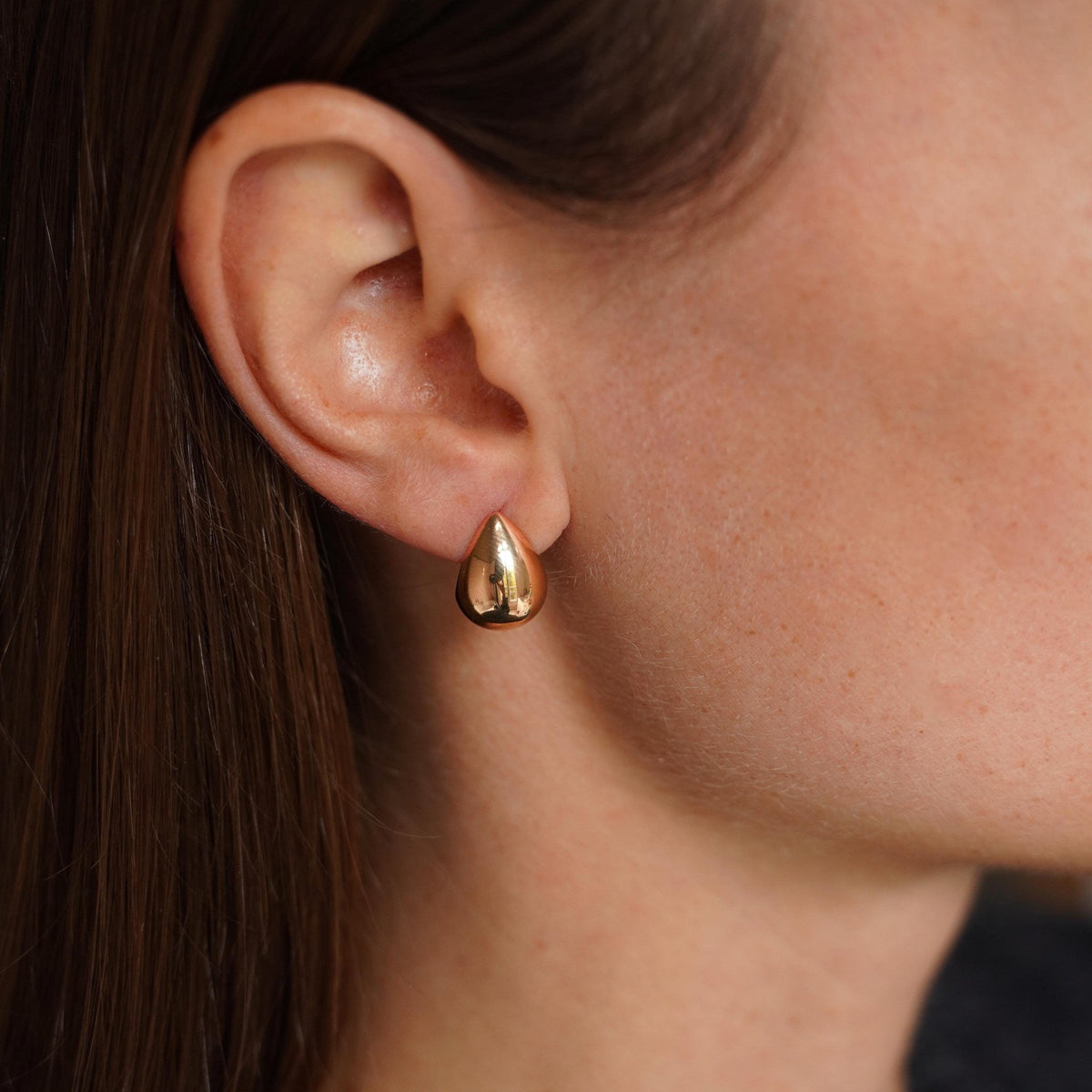 Boucles d'oreilles bombées dorées goutte Montmartre