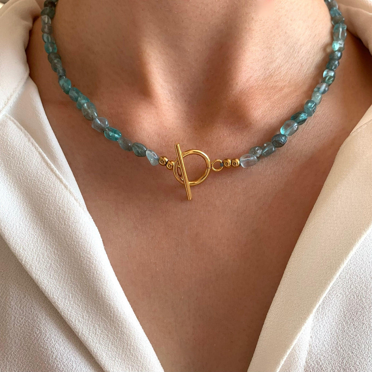 Collier rang de perles apatite Jeanne