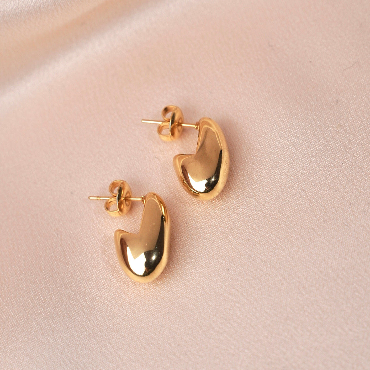 Boucles d'oreilles bombées dorées Montmartre photo 3