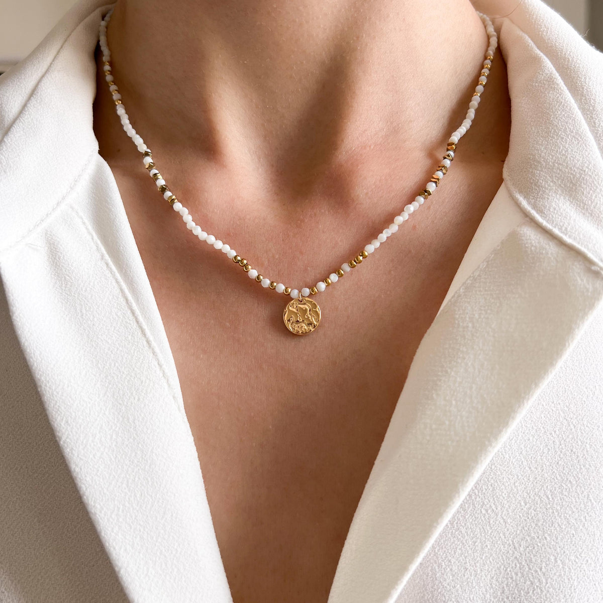 Collier rang de perles agate blanche Jeanne