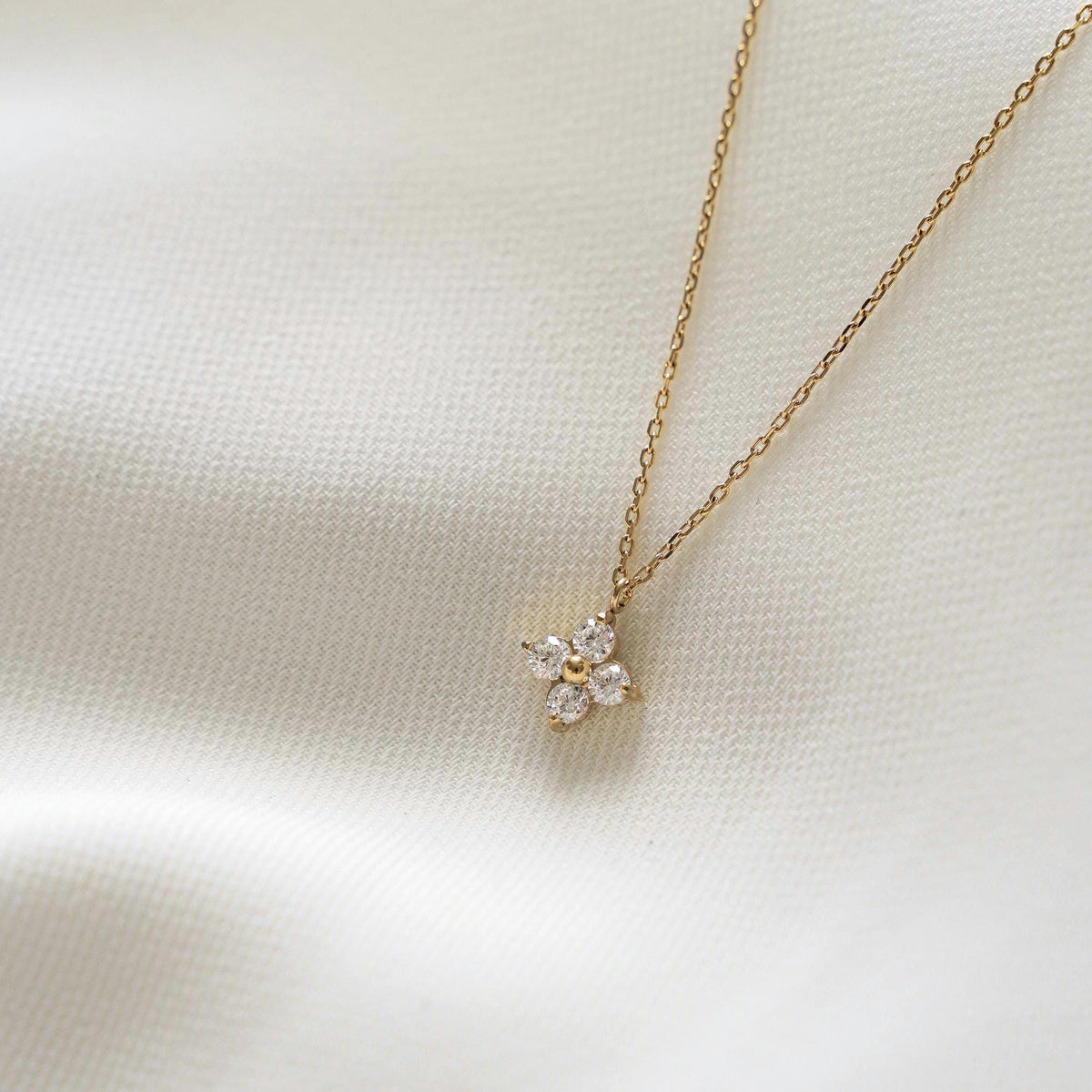 Collier pendentif étoile zircon Éliane photo 3