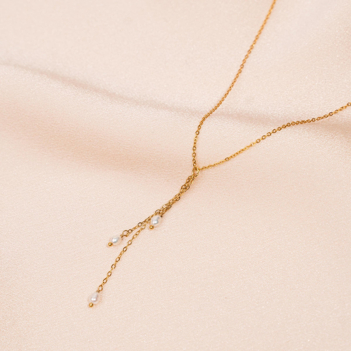 Collier en Y perles d'eau douce Romane photo 2
