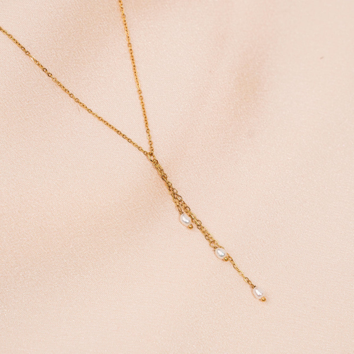 Collier en Y perles d'eau douce Romane photo 5