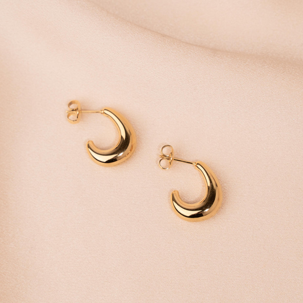 Boucles d'oreilles bombées dorées ovales Ophélie photo 5