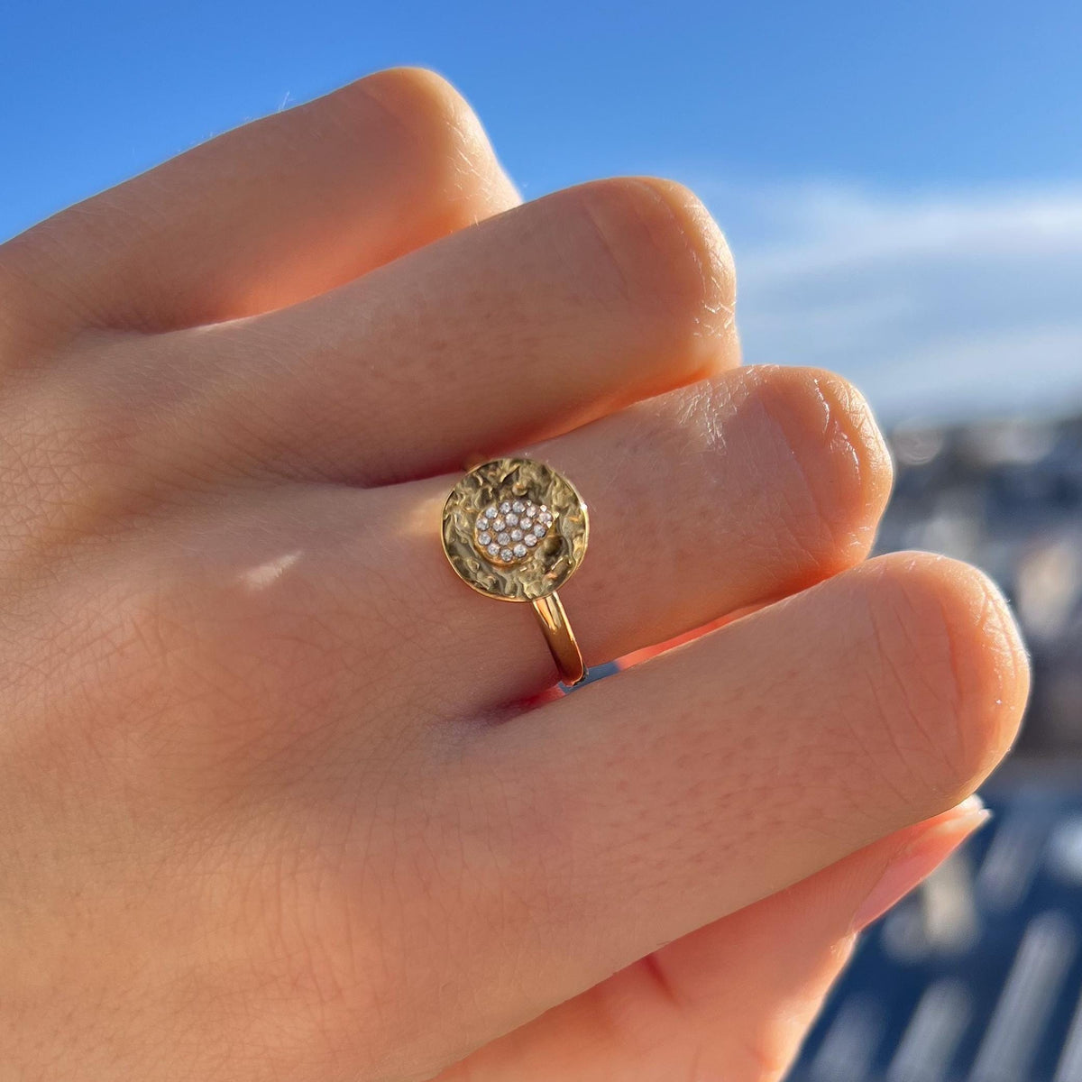 Bague femme cercle doré serti acier inoxydable Orsay