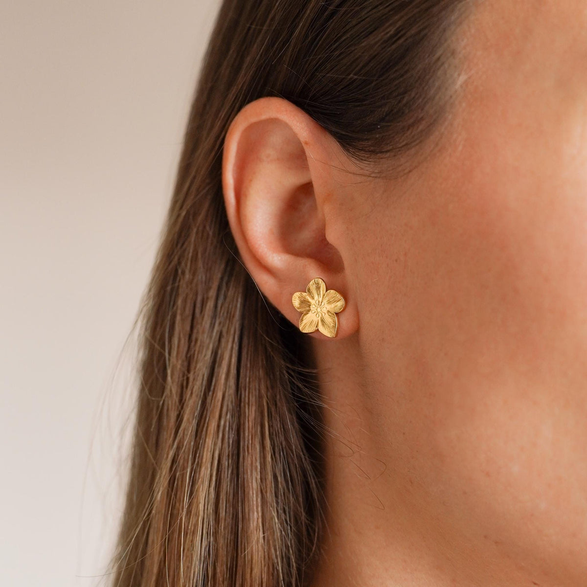 Boucles d'oreilles fleur dorée Sidonie