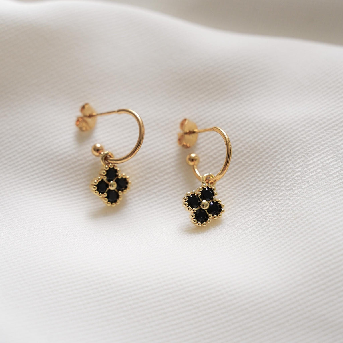 Boucles d'oreilles trèfle zircon noir Victorine photo 3